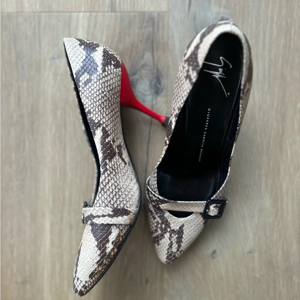 Giuseppe Zanotti Brown Snakeskin Heels with Red Sole - Picture 3 of 16